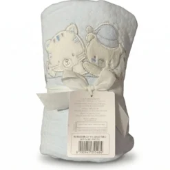 Coperta Jersey Letto Ricamata Arrotolata